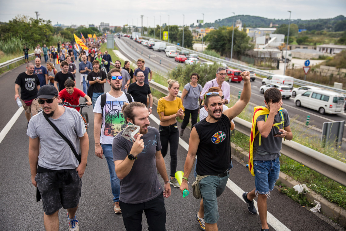 General Strike against the violence during the Catalan referendum on 1-O. Mataró (Barcelona) Photo: Eva Parey